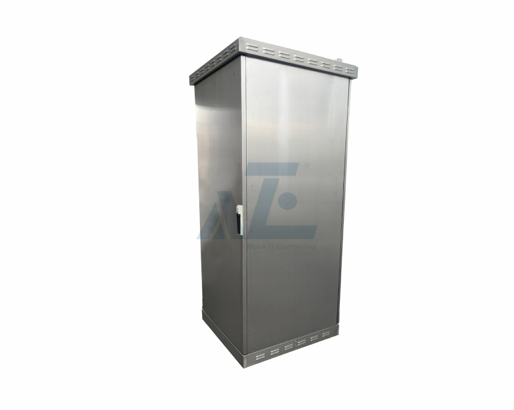 36U Stainless Steel Waterproof Outdoor Cabinet w/Cooling Fans, IP55, 800W x 800D mm